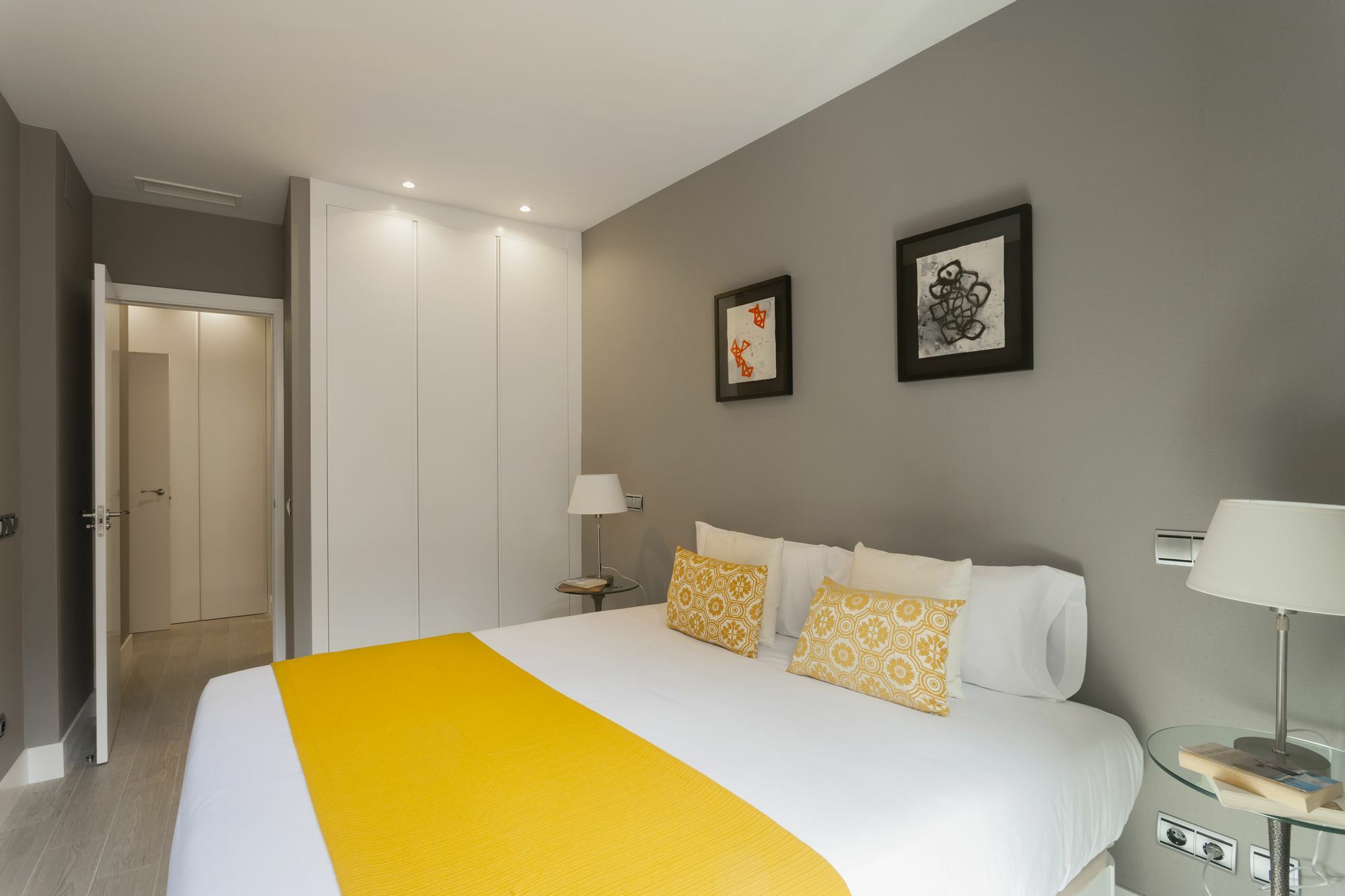 Dobo Rooms Palacio Apartments Madrid Exterior photo